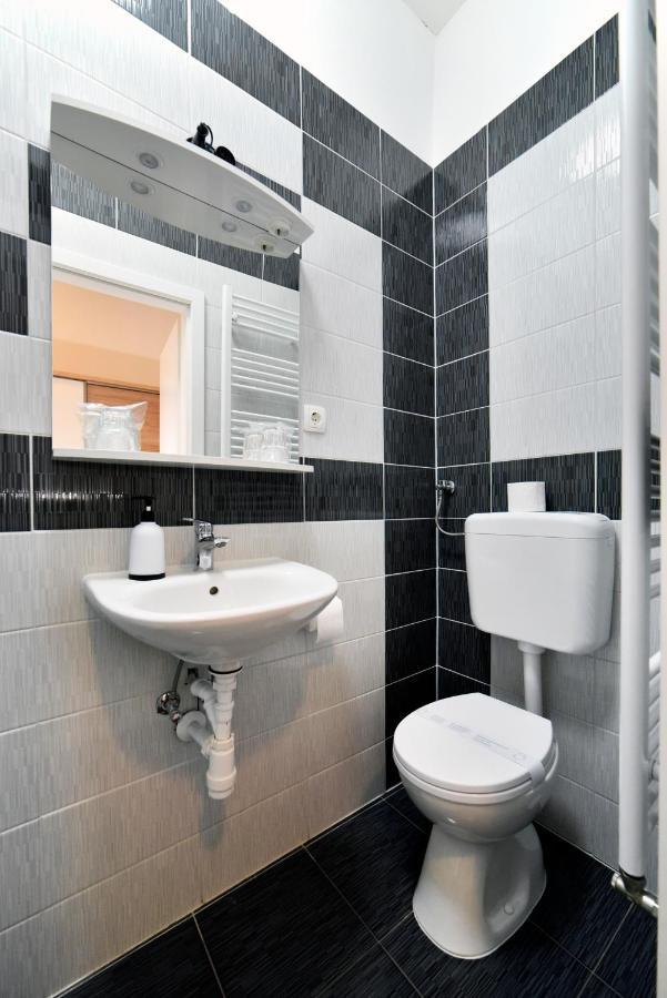 Virtus Apartments And Rooms With Free Private Parking Zagreb Ngoại thất bức ảnh