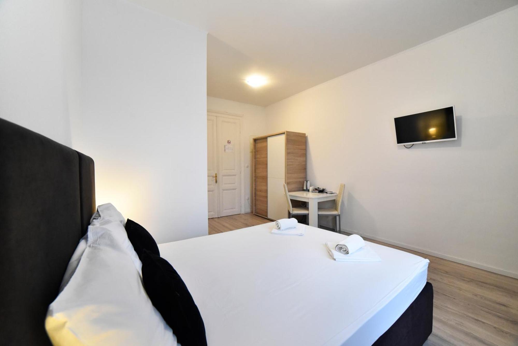 Virtus Apartments And Rooms With Free Private Parking Zagreb Ngoại thất bức ảnh